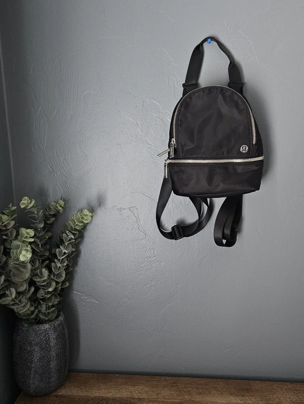 lululemon athletica mini crossbody